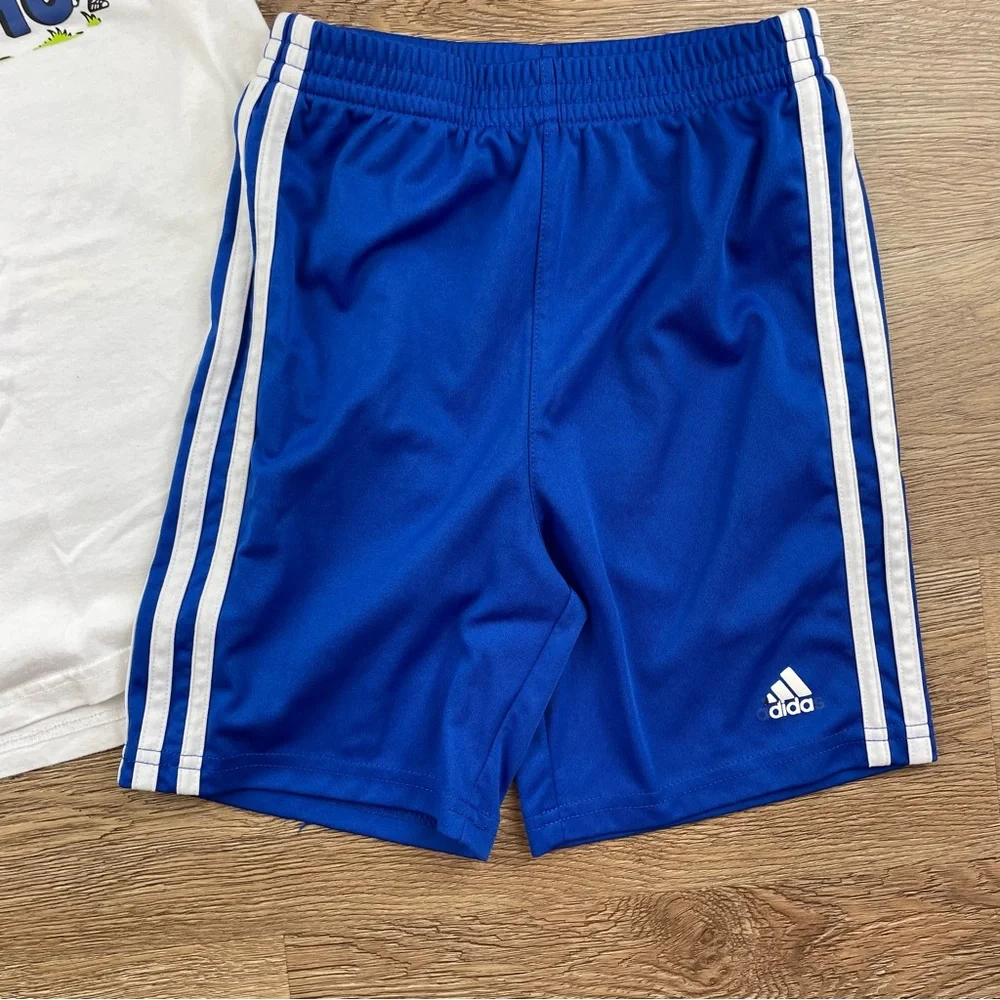 Adidas two-piece matching set short sleeve top and shorts with logo - Picture 2 of 5